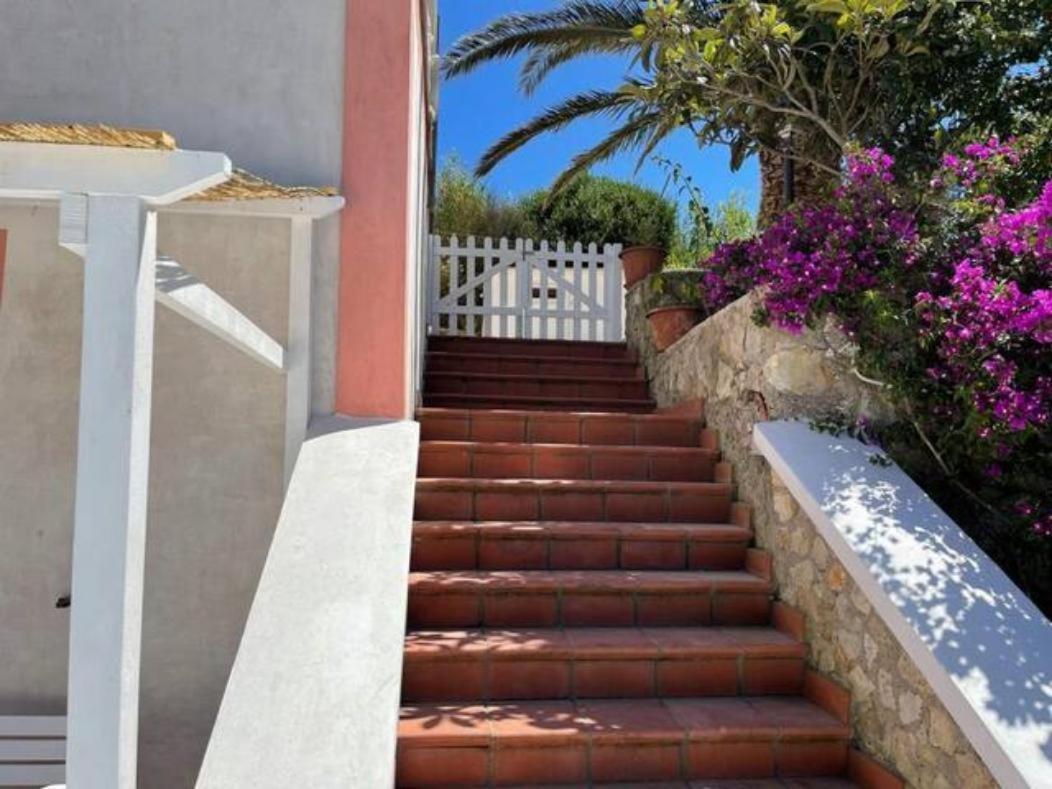 Casa Belvedere Del Core Ponza Eksteriør bilde